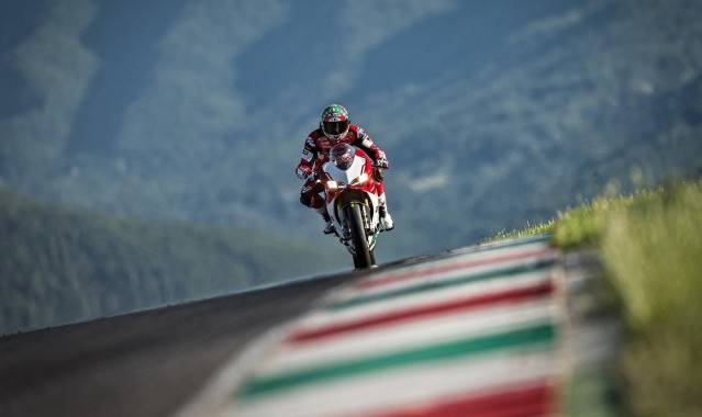 排列5走势图_泰山再征等等力竞技场，时移世易中克雷桑缺阵，全队砥砺求索奇迹之光